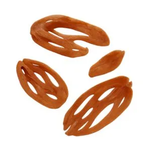 Mace ingredient used in liqueur recipes