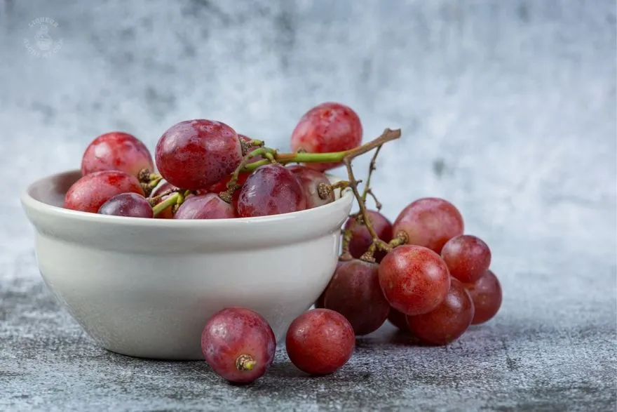 Grapes (Red)